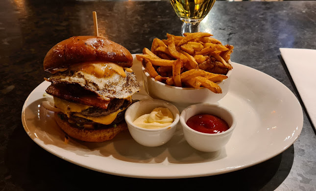 Briggs Kitchen + Bar - Calgary