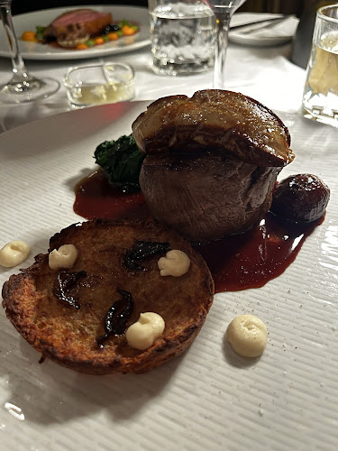 845 Hornby St, Vancouver, BC V6Z 1V1