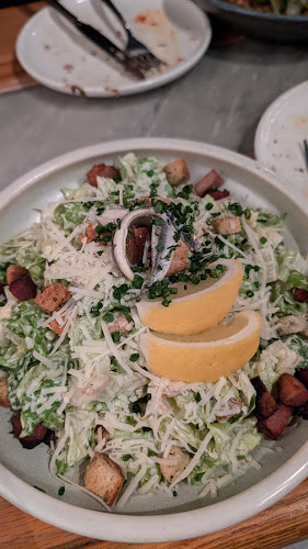 100 Adelaide St E, Toronto, ON M5C 1K9