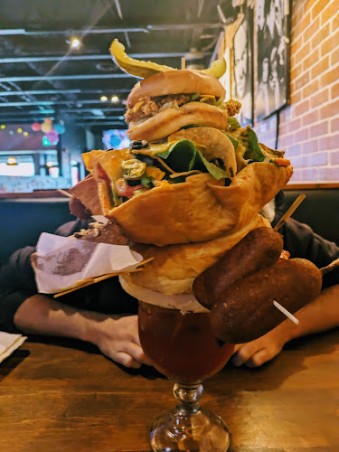 Score on Davie - Hospitality and gastronomy