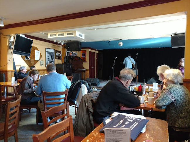 Comentarii opinii despre Irene's Pub Restaurant