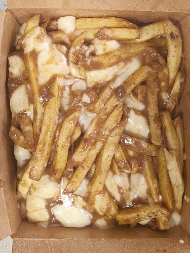 Opinii despre The Bullger Burger & Steak (Queen) în Toronto - Hospitality and gastronomy