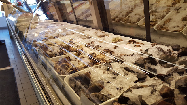 Off The Hook Fish Market - Hospitality and gastronomy