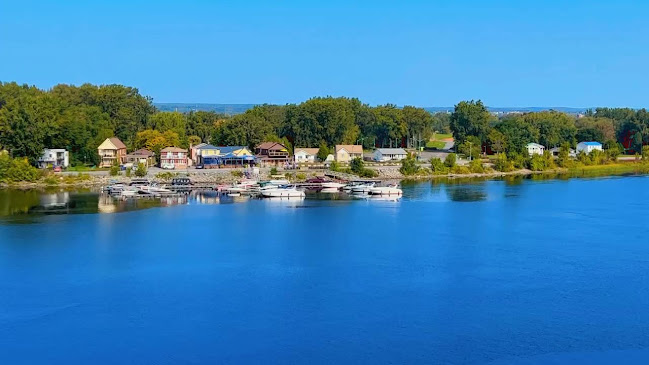 Opinii despre Rockcliffe Boathouse Restaurant & Marina în Ottawa - Hospitality and gastronomy