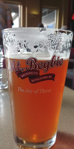 1122 Riverside Ave, Sicamous, BC V0E 2V1