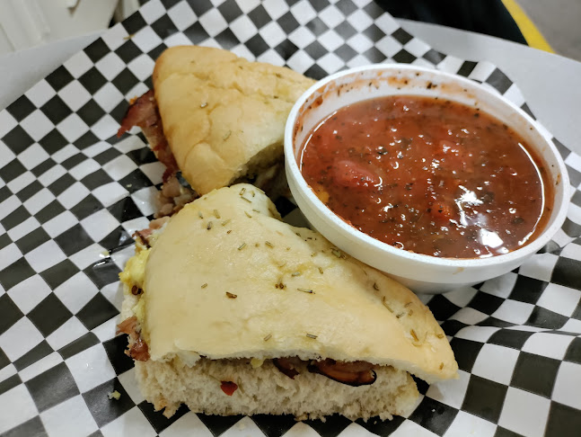 Opinii despre Sisters Italian Foods în Saint John - Hospitality and gastronomy