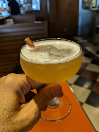 725 17 Ave SW, Calgary, AB T2S 0B6