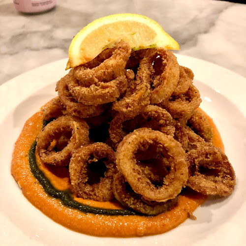 221 Ossington Ave, Toronto, ON M6J 2Z8