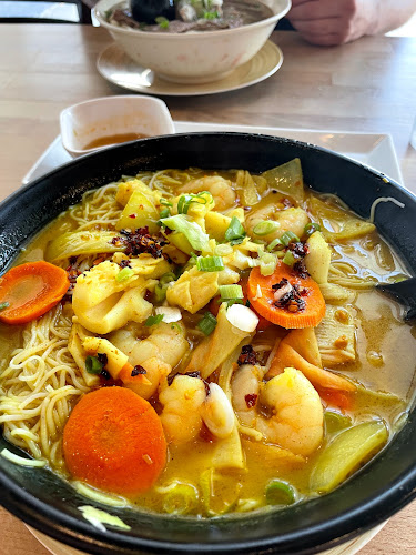 Comentarii opinii despre Spicy Garden Pho House Restaurant