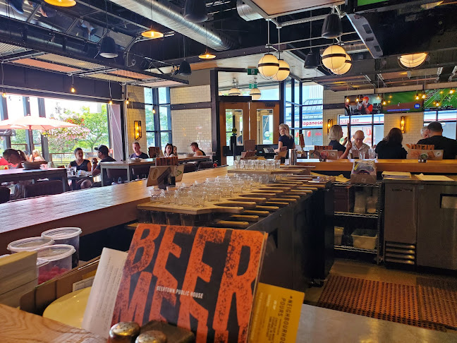 12 Fairview Rd Unit 5, Barrie, ON L4N 4P3