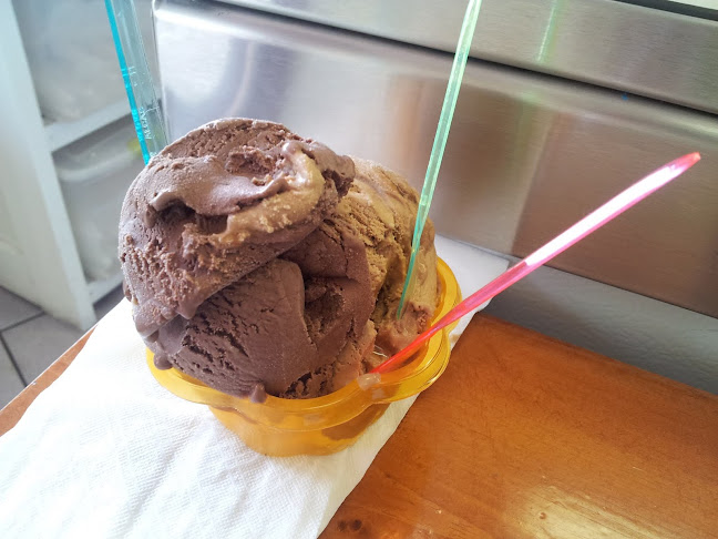 14961 Marine Dr #2, White Rock, BC V4B 1C3