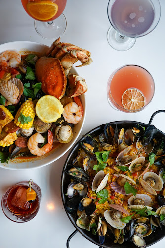 Fanny Bay Oyster Bar & Shellfish Market