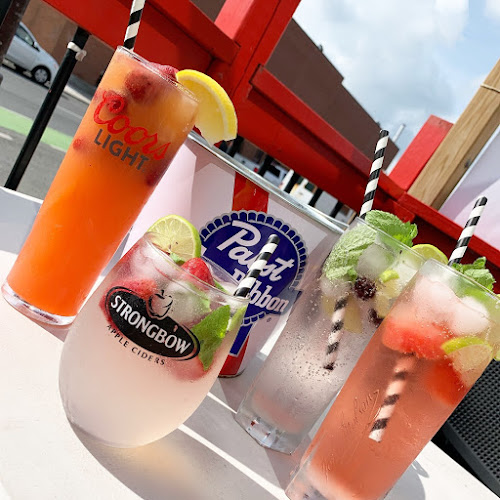 Comentarii opinii despre Wing House