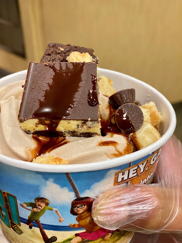 Menchie's - Hospitality and gastronomy