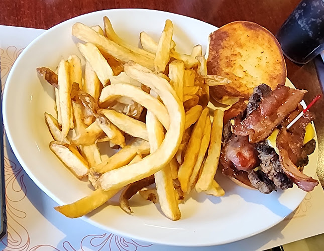 17 Restaurant - Hospitality and gastronomy