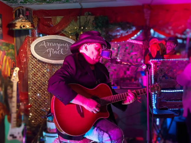 A Boutique Gallery Bar by Gracie Jane - Hospitality and gastronomy