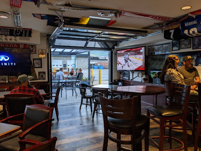 The Roster Sports Club Bar & Grill