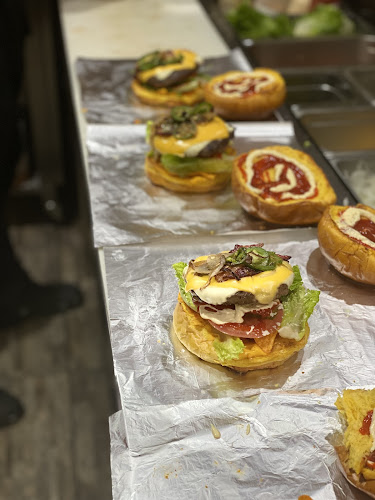 Taystee Grill - Windsor