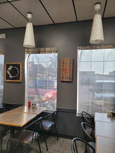 Riya's Family Dining - Hospitality and gastronomy