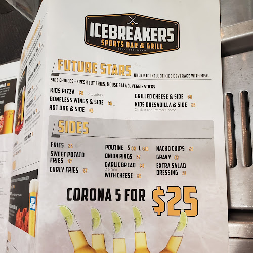 Opinii despre Icebreakers Sports Bar & Grill în Sault Ste. Marie - Hospitality and gastronomy