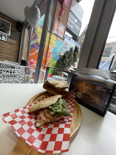 Opinii despre Coco Espresso Bar în Toronto - Hospitality and gastronomy