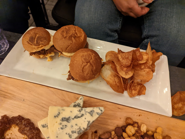 Opinii despre Back to Brooklyn Restaurant în Ottawa - Hospitality and gastronomy