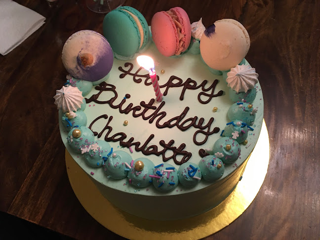 La Roux Patisserie - Victoria