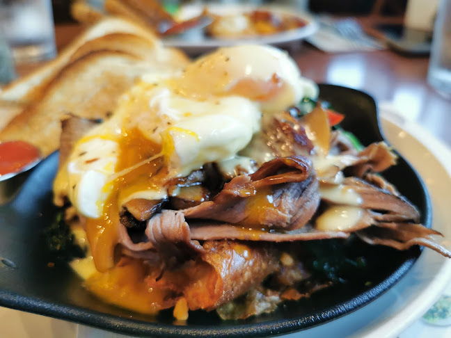 Comentarii opinii despre White Spot Pemberton Plaza