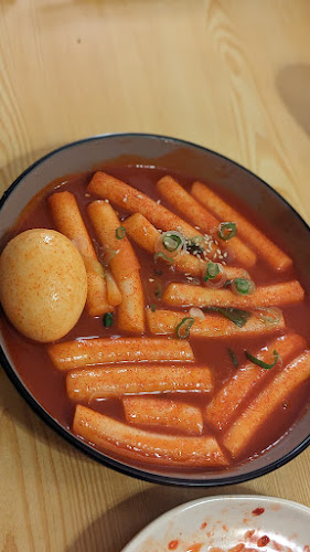 628 Bloor St W, Toronto, ON M6G 1K7