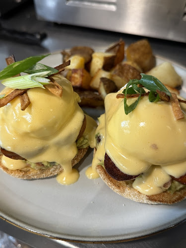 Opinii despre The Urban Cup Cafe în Victoria - Hospitality and gastronomy