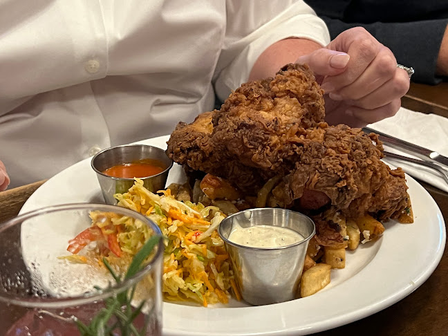 Borealis Grille & Bar (Kitchener) - Hospitality and gastronomy