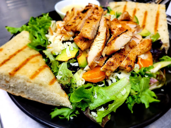 The Roof Top Bar And Grill