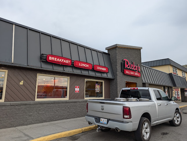 Ricky's All Day Grill & RG's Lounge - Whitehorse