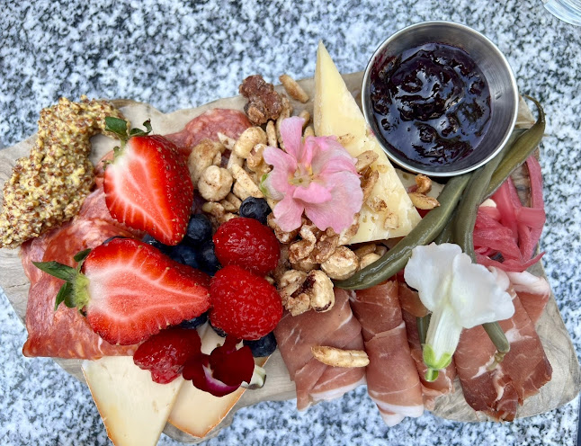 537 Sussex Dr, Ottawa, ON K1N 6Z6