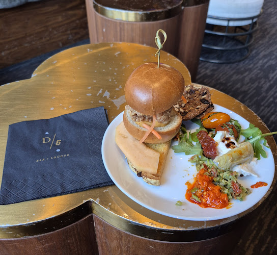 D/6 Bar & Lounge - Hospitality and gastronomy