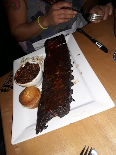 Smoke and Bones BBQ - North Vancouver