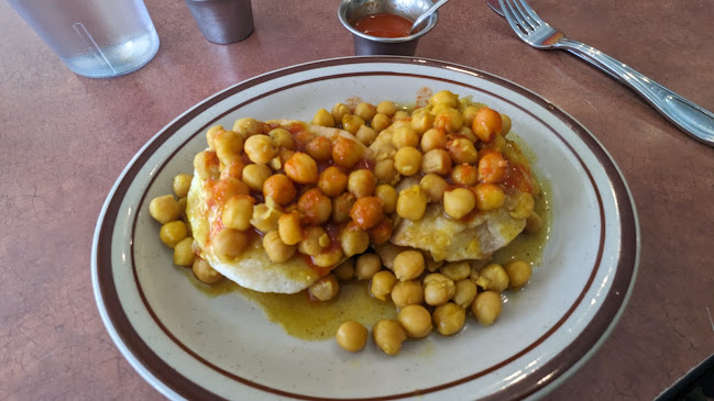 Deen's Caribbean Restaurant - Hospitality and gastronomy