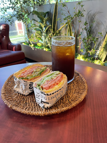 Harbourside Cafe - North Vancouver