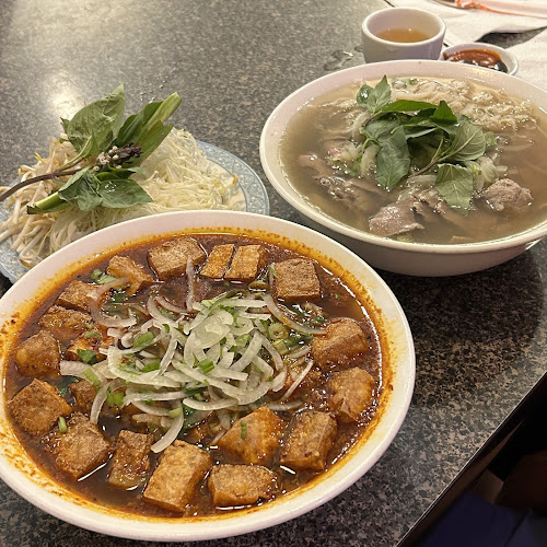 Pho Ngon - St. Catharines