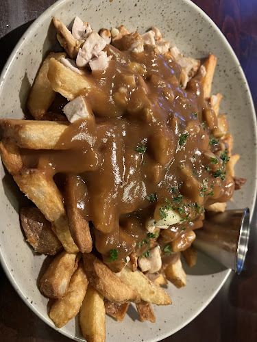 888 W Cordova St, Vancouver, BC V6C 0A7