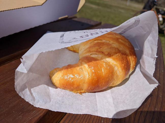 Comentarii opinii despre Hornby Island Bakery & Pizzeria