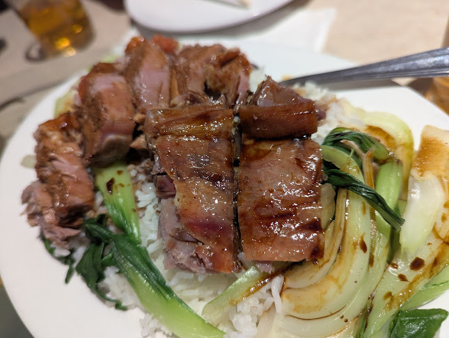 J & J Wonton Noodle House - Hospitality and gastronomy