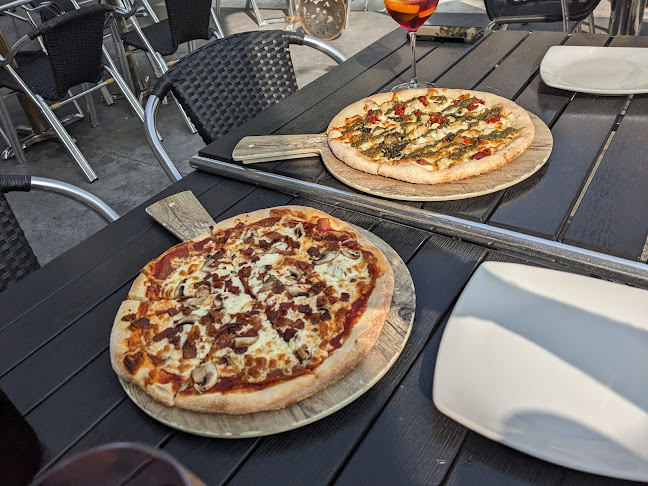 Opinii despre The British Hotel, Restaurant & Pub în Gatineau - Hospitality and gastronomy