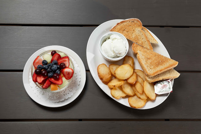 694 Woolwich St, Guelph, ON N1H 3Z1