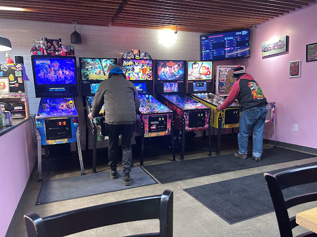 1950 Oak Bay Ave, Victoria, BC V8R 1C9