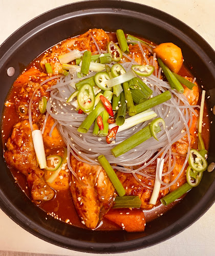 924 7 Ave SW, Calgary, AB T2P 1A4