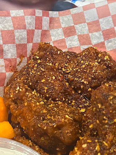 Wing House Omemee - Hospitality and gastronomy