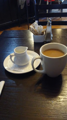 33 Queen St S A, Kitchener, ON N2G 1V8