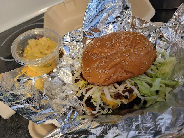 19 Watt St Unit 2, Winnipeg, MB R2L 1R5