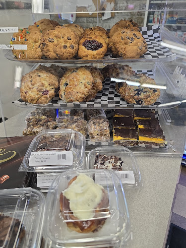 Knox Mountain Market - Kelowna